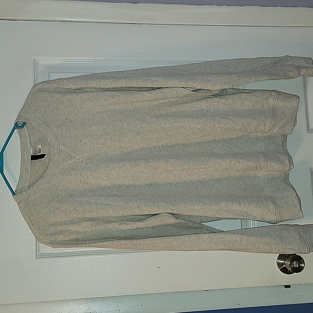 Gray crewneck